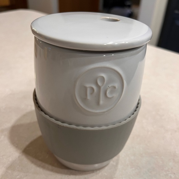 Pampered Chef ceramic egg cooker - Picture 1 of 4